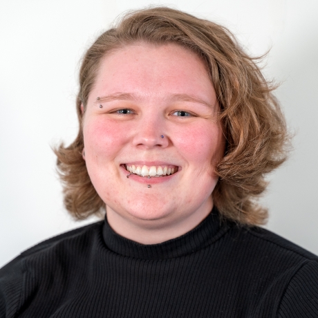 Erin Mandeville headshot
