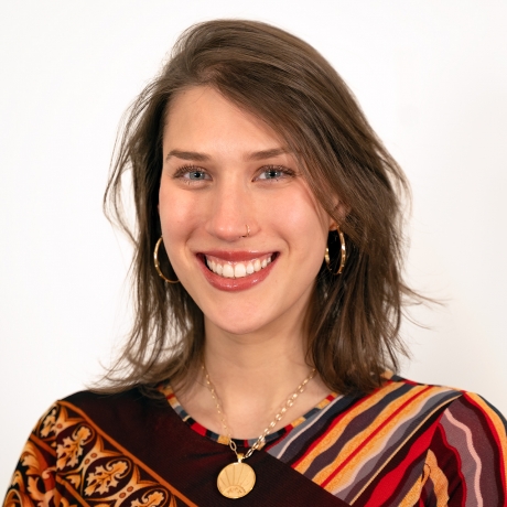 Sylvie Krause headshot